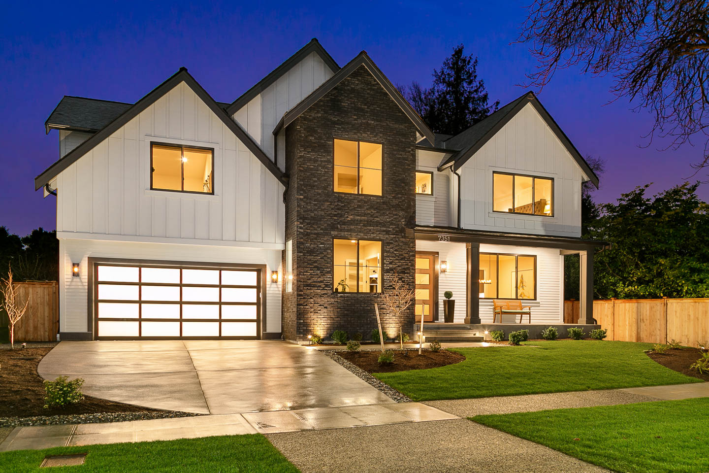 Exterior painting by Hedlund Painting